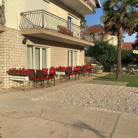 Sobe Pipic Siroki Brijeg